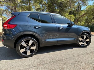 Volvo XC40 '21 T3 Momentum