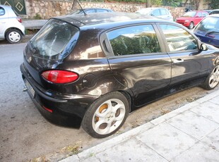 Alfa Romeo Alfa 147 '02 147 1.6 DISTICTIVE 120HP