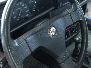 Alfa Romeo Alfa 75 '91