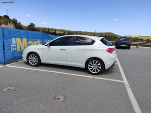 Alfa Romeo Giulietta '14 Distinctive