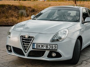 Alfa Romeo Giulietta '14 DISTINCTIVE PANORAMA