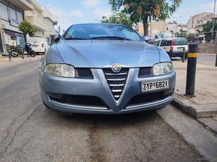 Alfa Romeo GT '05