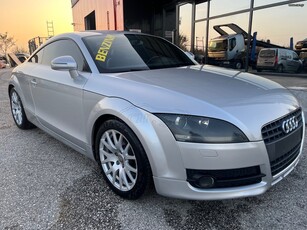 Audi TT '09 2.0 TFSI 200HP