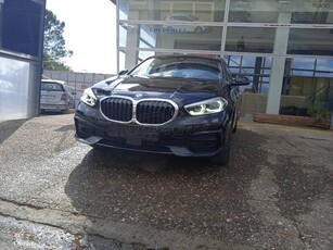 Bmw 118 '23 SPORT LINE STEPTRONIC