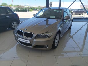 Bmw 320 '09 (320i Sedan Exclusive)