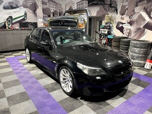 Bmw M5 '05 V10 - E60