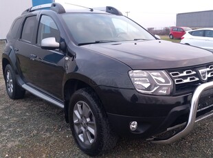 Dacia Duster '17 *4X4*EURO6*ΔΕΡΜΑ*6 SPEED*NAVI*ΓΡΑΜΜΑΤΙΑ