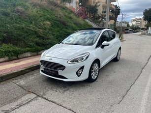 Ford Fiesta '18 TITANIUM PANORAMA