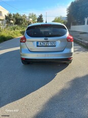 Ford Focus '16 Titanio full