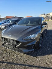 Ford Focus '18 ST LINE