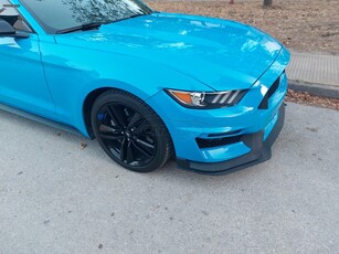 Ford Mustang '17 Performance packed