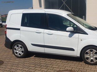 Ford Transit Courier '16 JN8