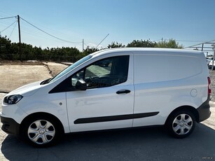 Ford Transit Courier '18