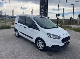 Ford Transit Courier '22 Navi Clima