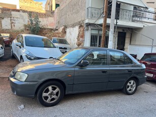 Hyundai Accent '01