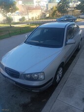 Hyundai Elantra '01