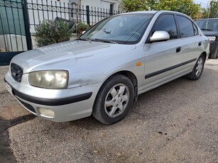 Hyundai Elantra '02