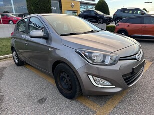 Hyundai i 20 '13