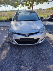 Hyundai i 20 '14 1.1 CRDI τέλη 25 πληρωμενα