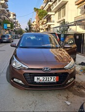 Hyundai i 20 '17 Πλούσια έκδοση