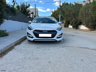 Hyundai i 30 '13 1.6 CRDI BLUE TREND