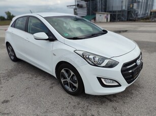 Hyundai i 30 '16 EXTRA EDITION WHITE!!!