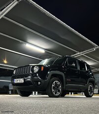 Jeep Renegade '16 Trailhawk