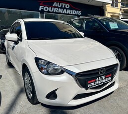 Mazda 2 '15 SKYACTIV