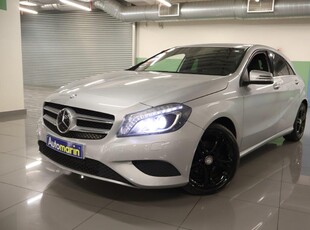 Mercedes A180 1.6 (2013)