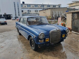 Mercedes-Benz 200 '65