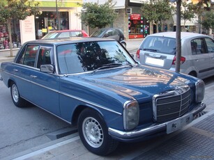 Mercedes-Benz 200 '76