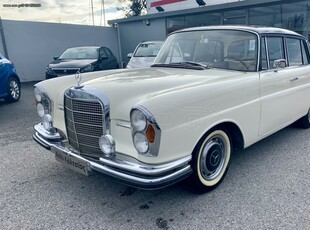 Mercedes-Benz 220 '63 W111 SEDAN