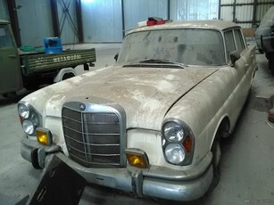 Mercedes-Benz 220 '65 220