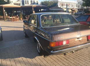 Mercedes-Benz 230 '77 W123