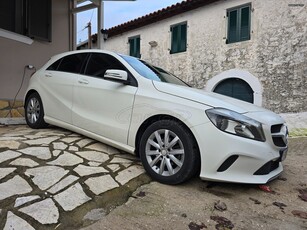 Mercedes-Benz A 180 '16 URBAN