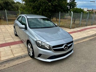 Mercedes-Benz A 180 '17 Urban