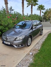 Mercedes-Benz B 180 '12 BLUEEFFICIENCY