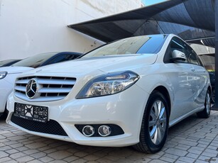 Mercedes-Benz B 200 '14