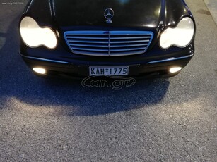 Mercedes-Benz C 200 '03