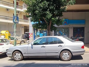 Mercedes-Benz E 200 '00 Classic