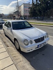 Mercedes-Benz E 200 '01