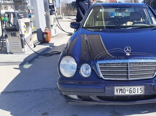 Mercedes-Benz E 200 '02