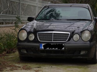 Mercedes-Benz E 200 '02 COMPRESSOR CLASSIC