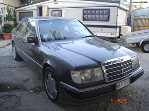 Mercedes-Benz E 200 '90