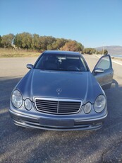 Mercedes-Benz E 220 '04 CDI