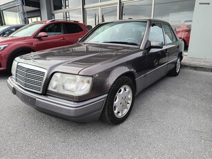 Mercedes-Benz E 220 '94 SPORTLINE