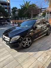 Mercedes-Benz GLA 180 '16 AMG LINE