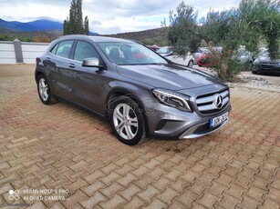 Mercedes-Benz GLA 180 '16 URBAN Edition