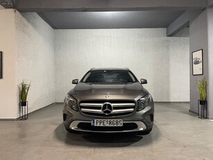 Mercedes-Benz GLA 180 '17 D URBAN 7G-DCT