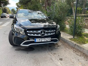 Mercedes-Benz GLA 180 '18